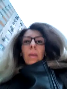 Snapshot of SukyGirl chatting on February 8, 5:18 am SukyGirl online show from February 8, 5:18 am