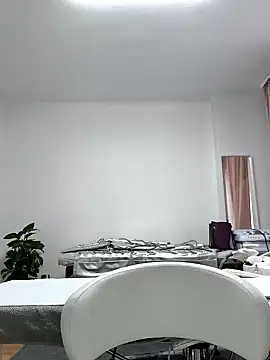 Snapshot of SukyGirl chatting on February 8, 12:06 pm SukyGirl online show from February 8, 12:06 pm