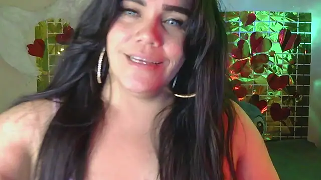 Snapshot of blue_angel33 chatting on February 15, 5:17 pm blue angel33 online show from February 15, 5:17 pm