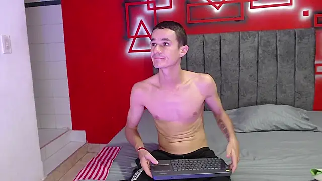 Snapshot of dirty_couple22 chatting on September 24, 1:58 pm dirty couple22 online show from September 24, 1:58 pm