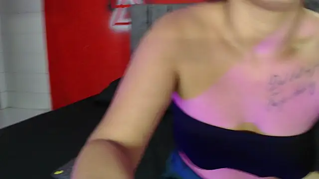 Snapshot of dirty_couple22 chatting on November 23, 1:44 pm dirty couple22 online show from November 23, 1:44 pm