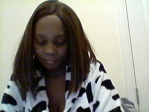 Snapshot of AfricanBeautyX chatting on December 29, 5:54 pm AfricanBeautyX online show from December 29, 5:54 pm