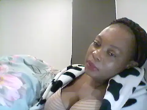 Snapshot of AfricanBeautyX chatting on February 8, 5:08 am AfricanBeautyX online show from February 8, 5:08 am