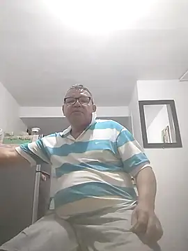 Snapshot of catatunboculion chatting on January 13, 10:53 am catatunboculion online show from January 13, 10:53 am