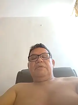 Snapshot of catatunboculion chatting on February 11, 3:50 pm catatunboculion online show from February 11, 3:50 pm