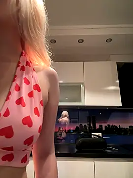 Snapshot of XMelissaX chatting on October 22, 7:35 pm XMelissaX online show from October 22, 7:35 pm