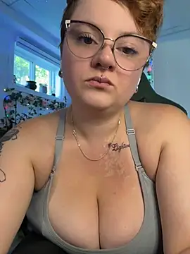 Sweetleeahxx online show from July 3, 12:11 pm