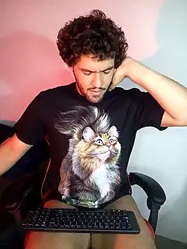 Snapshot of FreyrStyle chatting on December 24, 2:12 pm FreyrStyle online show from December 24, 2:12 pm