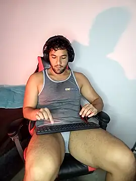 Snapshot of FreyrStyle chatting on March 7, 2:04 am FreyrStyle online show from March 7, 2:04 am