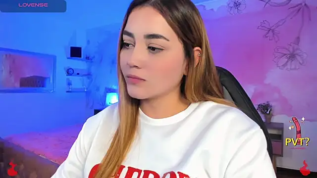 Snapshot of Lucia_star__ chatting on February 19, 5:27 am Lucia star online show from February 19, 5:27 am