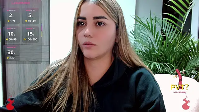 Snapshot of Lucia_star__ chatting on November 5, 2:55 am Lucia star online show from November 5, 2:55 am