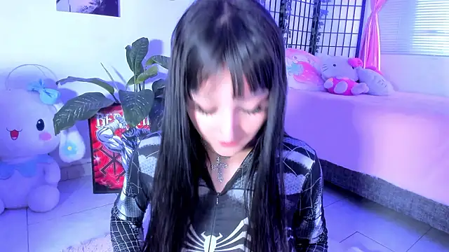 julyana  online show from March 9, 4:33 pm