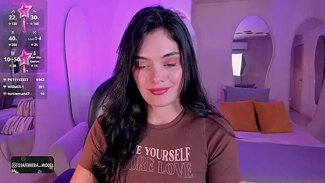 Snapshot of GiaFerrara chatting on January 9, 9:59 am GiaFerrara online show from January 9, 9:59 am