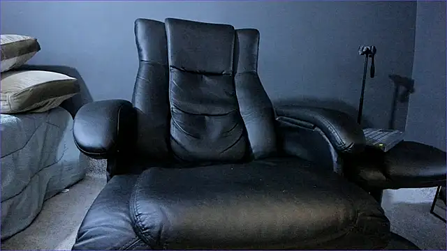 Brock hurn1 online show from February 19, 12:06 am