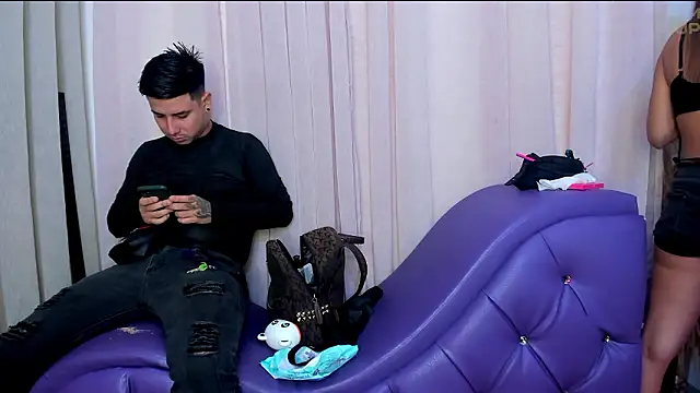 Yourslust  online show from March 15, 8:04 pm