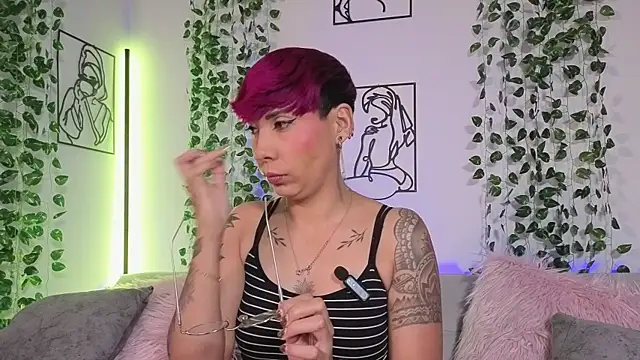 MiaMorgan  online show from March 31, 1:07 am