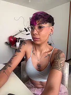 MiaMorgan  online show from May 26, 1:51 pm