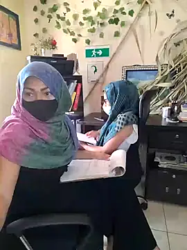 Snapshot of NAJWA-ARAB chatting on December 6, 2:28 pm NAJWA-ARAB online show from December 6, 2:28 pm