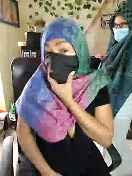 Snapshot of NAJWA-ARAB chatting on December 23, 5:54 pm NAJWA-ARAB online show from December 23, 5:54 pm