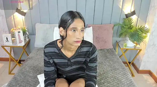 Snapshot of skyyfoxpraga chatting on January 14, 2:11 pm skyyfoxpraga online show from January 14, 2:11 pm