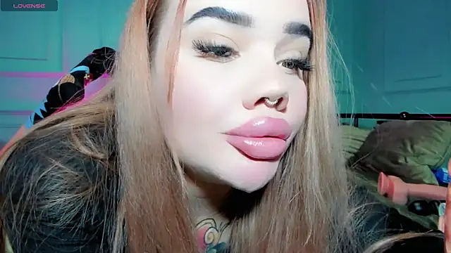 Snapshot of Aira_vi chatting on December 27, 5:26 pm Aira vi online show from December 27, 5:26 pm