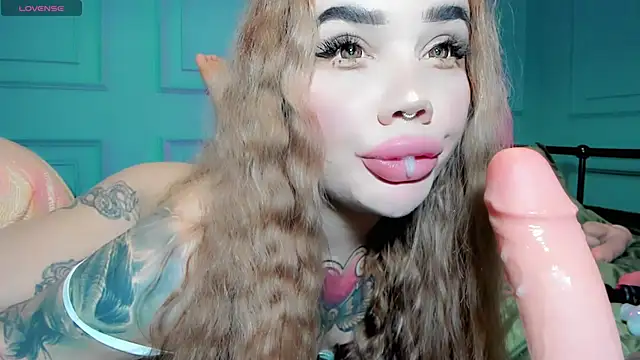 Snapshot of Aira_vi chatting on January 5, 8:54 am Aira vi online show from January 5, 8:54 am