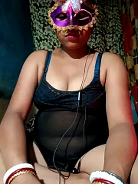 Snapshot of AparnaBoudi chatting on February 21, 6:20 pm AparnaBoudi online show from February 21, 6:20 pm