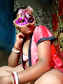 Snapshot of AparnaBoudi chatting on March 1, 6:21 pm AparnaBoudi online show from March 1, 6:21 pm