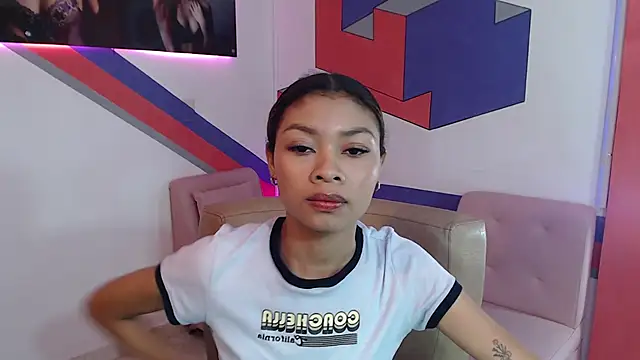 Perla prg online show from January 4, 7:44 pm