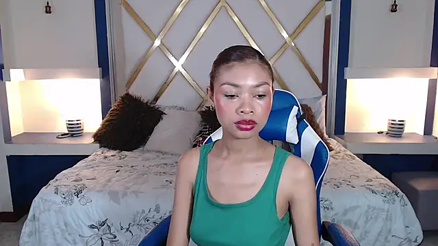 Perla prg online show from February 22, 5:02 pm