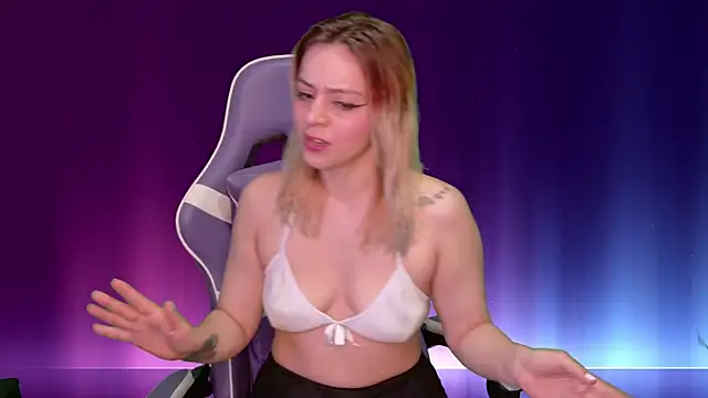 Snapshot of Dolce--Mia---Bianchi__07 chatting on March 18, 9:31 am Dolce--Mia---Bianchi 07 online show from March 18, 9:31 am