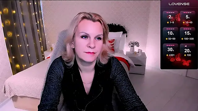 Louisa Bay online show from January 16, 8:00 am