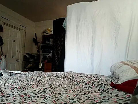 DevinToore online show from October 10, 3:22 pm