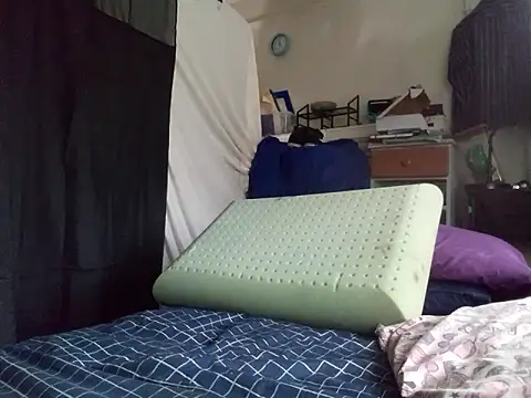 DevinToore online show from March 13, 6:36 pm