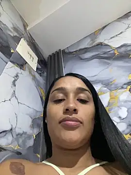 Snapshot of KatalinnaBrown chatting on February 19, 10:55 am KatalinnaBrown online show from February 19, 10:55 am