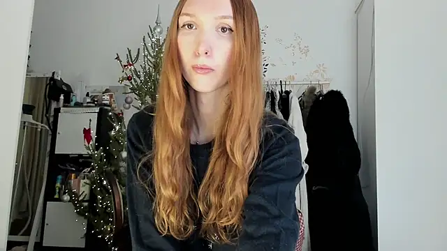 LisaIcon online show from January 7, 9:39 pm