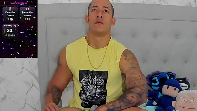 luigiferrara online show from March 29, 1:22 pm