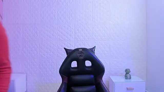 Violetaa diazz online show from April 22, 9:05 pm