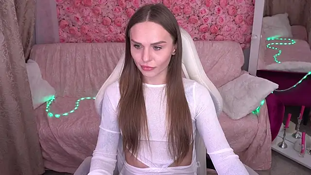 KiraGrayy online show from February 25, 1:54 pm