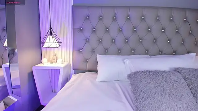 VioletthaRous online show from March 26, 10:37 pm