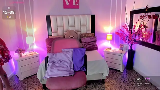 Andy Gamboa online show from November 13, 1:10 pm