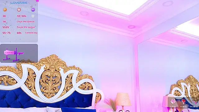 Snapshot of AshleyFerri chatting on November 8, 10:59 am AshleyFerri online show from November 8, 10:59 am