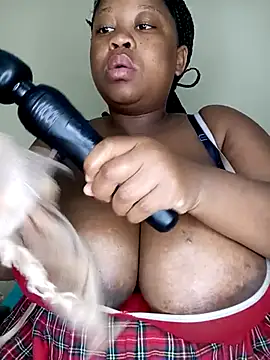 Snapshot of Hotty-boobsxxx chatting on July 11, 5:21 am Hotty-boobsxxx online show from July 11, 5:21 am