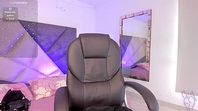 GiaFu online show from March 26, 6:35 pm