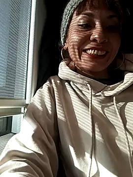 Snapshot of KarolinaReaper chatting on January 16, 11:15 am KarolinaReaper online show from January 16, 11:15 am