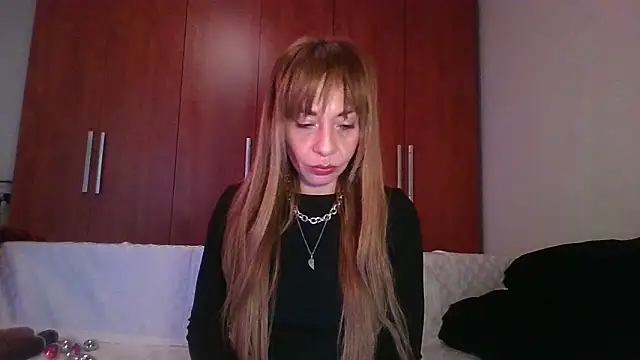 Snapshot of KarolinaReaper chatting on October 18, 2:18 pm KarolinaReaper online show from October 18, 2:18 pm