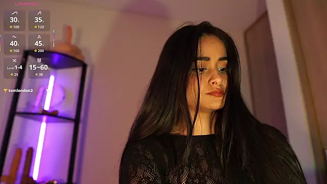 abigail adamss online show from April 13, 10:37 pm