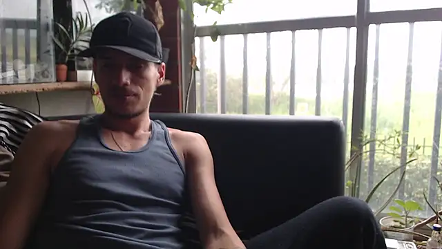 roystonee01 online show from February 8, 1:14 pm