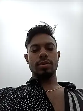Snapshot of arafat_mia chatting on January 21, 2:43 am arafat mia online show from January 21, 2:43 am