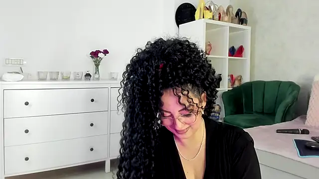 anissia teaser online show from September 30, 5:34 am